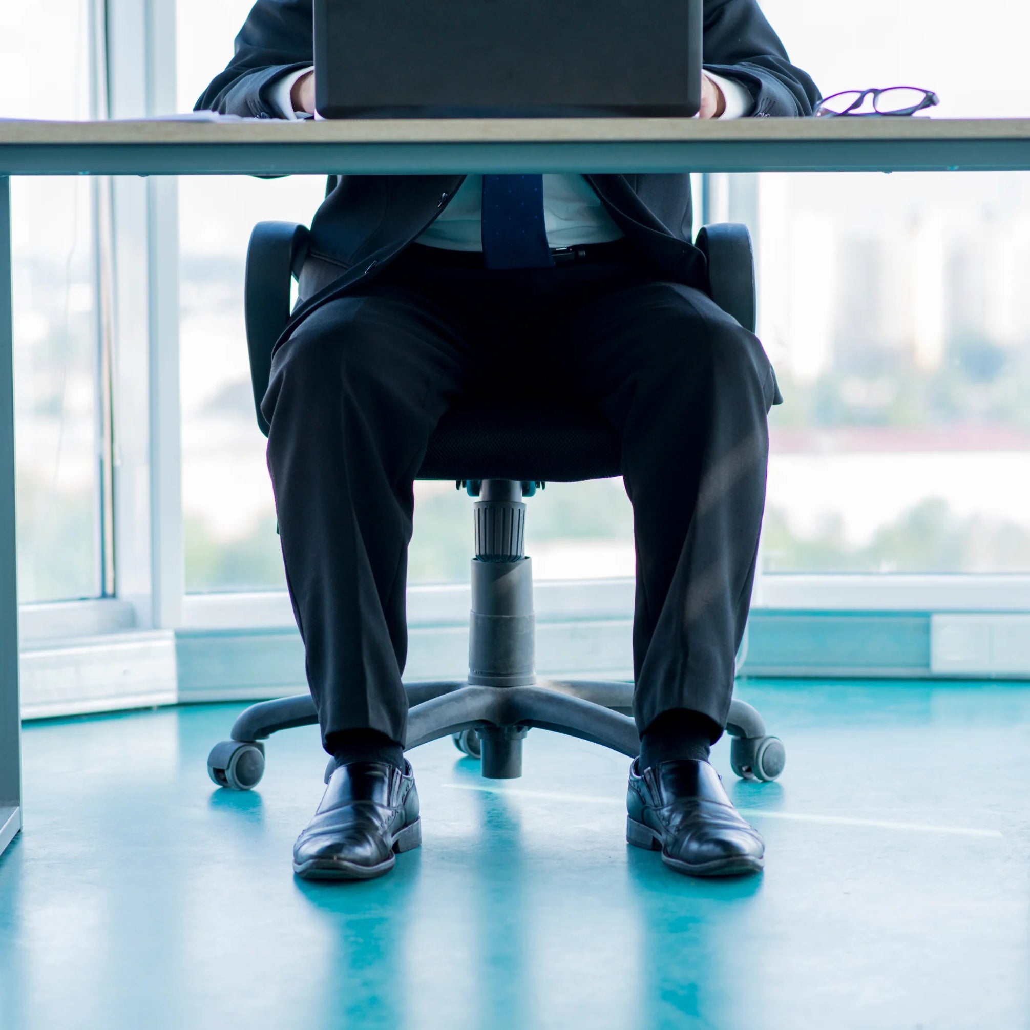 Best ergonomic office chair for tall person